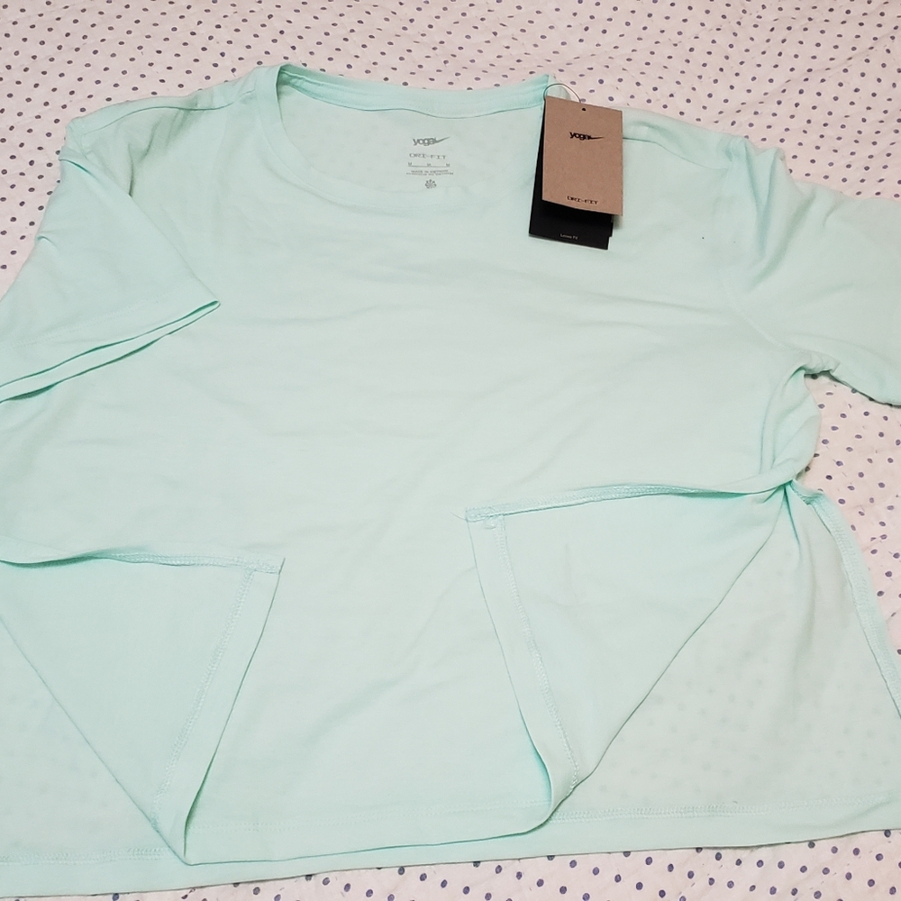 Nike Yoga Loose Cropped Top